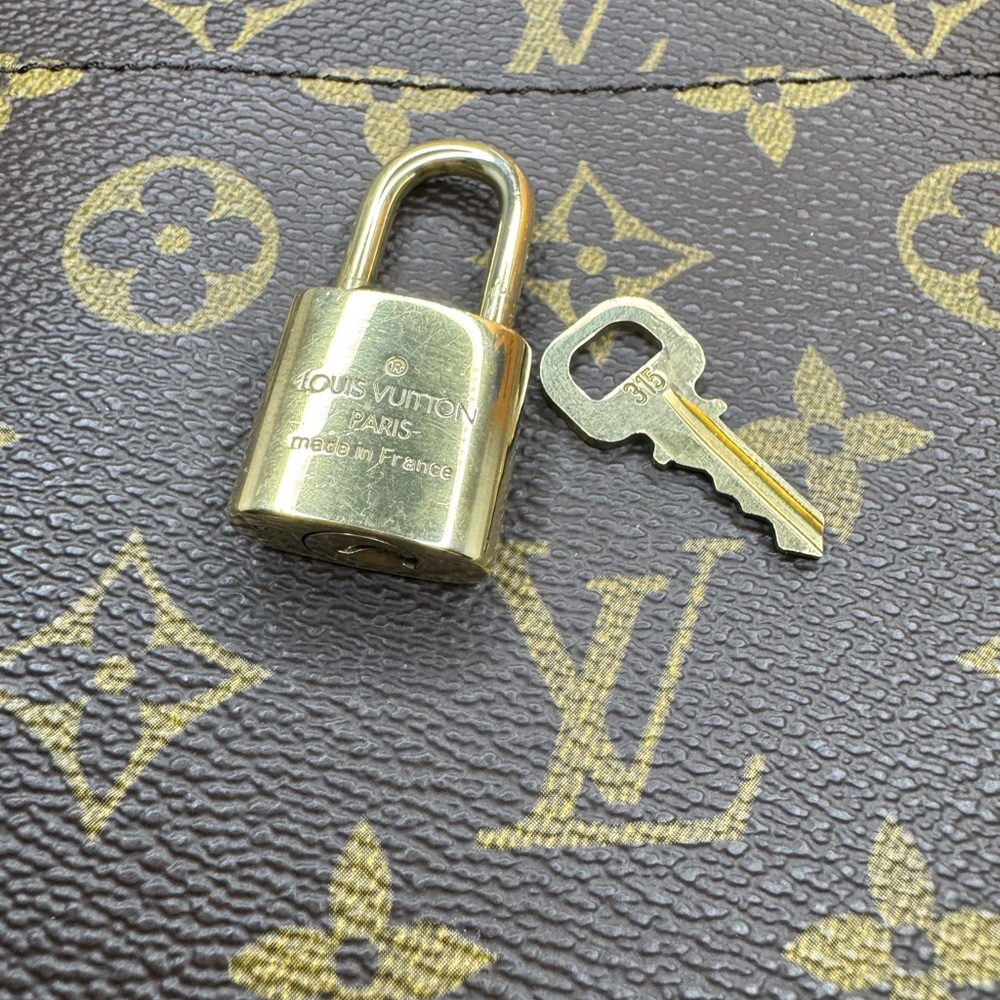 LV Lock & Key 315 - Picture 2 of 4